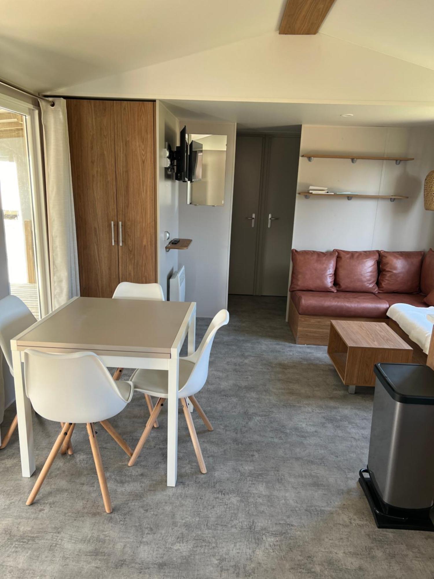 Mobil Home Neuf 6 P Climatise A Hyeres A 200 M De La Mer Dans Camping 4 Etoiles エクステリア 写真