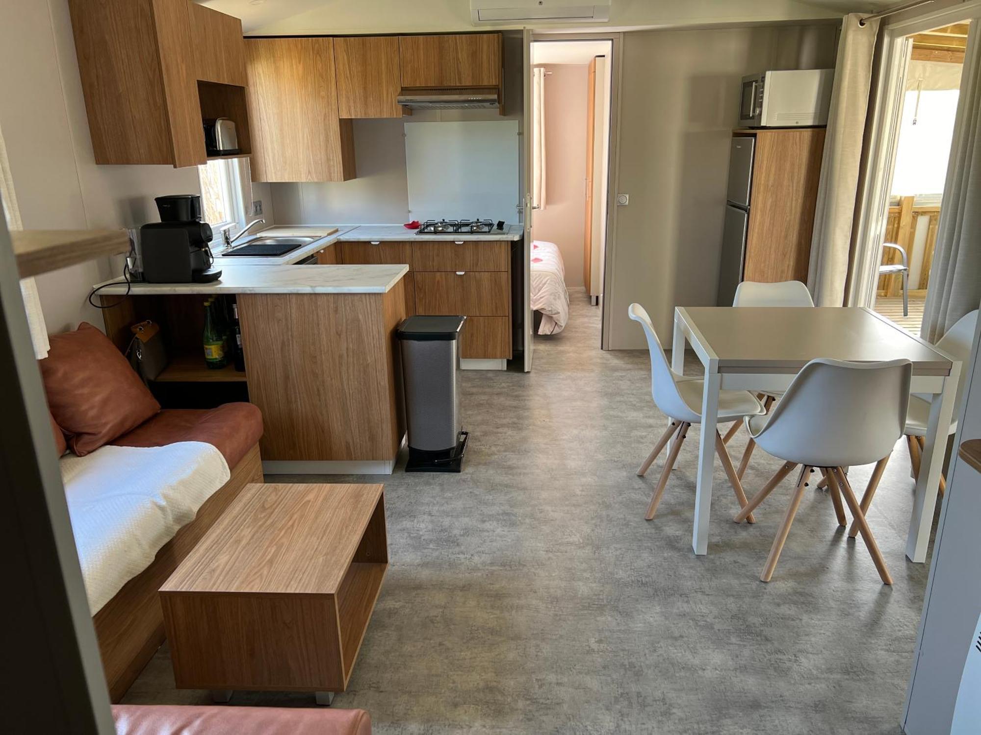 Mobil Home Neuf 6 P Climatise A Hyeres A 200 M De La Mer Dans Camping 4 Etoiles エクステリア 写真